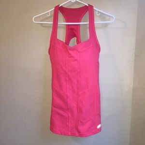 Lorna Jane active, yoga hiking biking gymnastics Pilates working out at the gym.